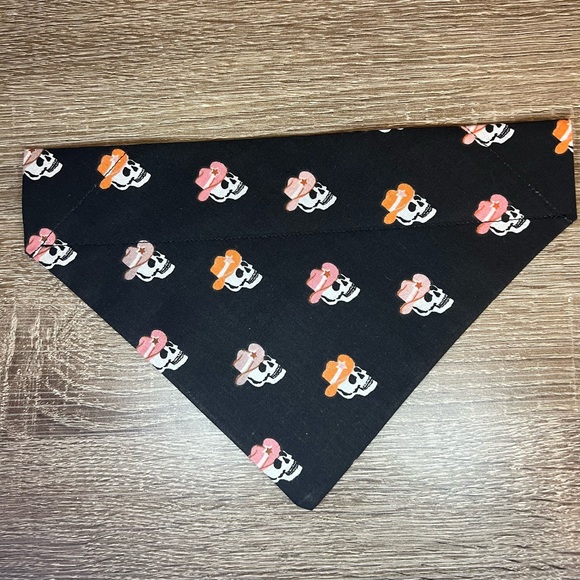 Other - Cowboy Skulls over the collar bandana